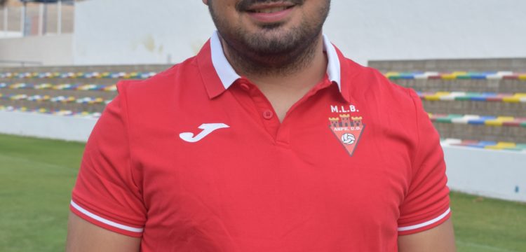 Juan Manuel Gómez Rico es entrenador del Aspe UD