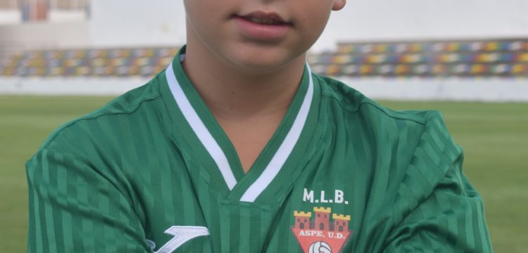 Adrián Cascales Domene es jugador del Aspe UD