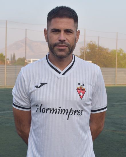 Carlos Hernández es jugador del equipo Veteranos del Aspe Unión Deportiva