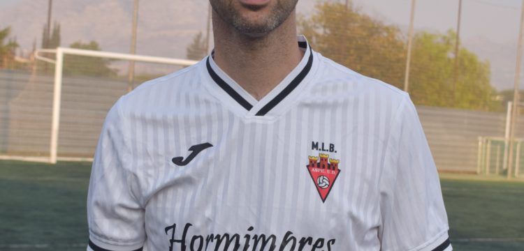 Carlos Sánchez es jugador del equipo Veteranos del Aspe UD