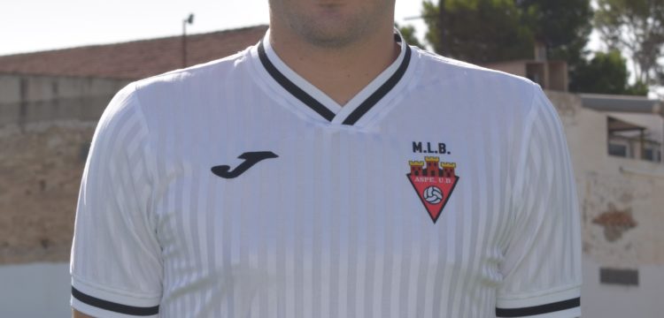 Óscar Gómez Hernández es jugador del Aspe Unión Deportiva Senior