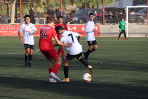 José Luis regateando