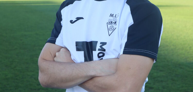 Adrián García Ortuño es jugador del Aspe UD